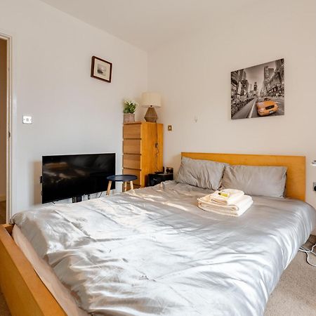 Room In Cardiff City Center - Swiftstay Exterior foto