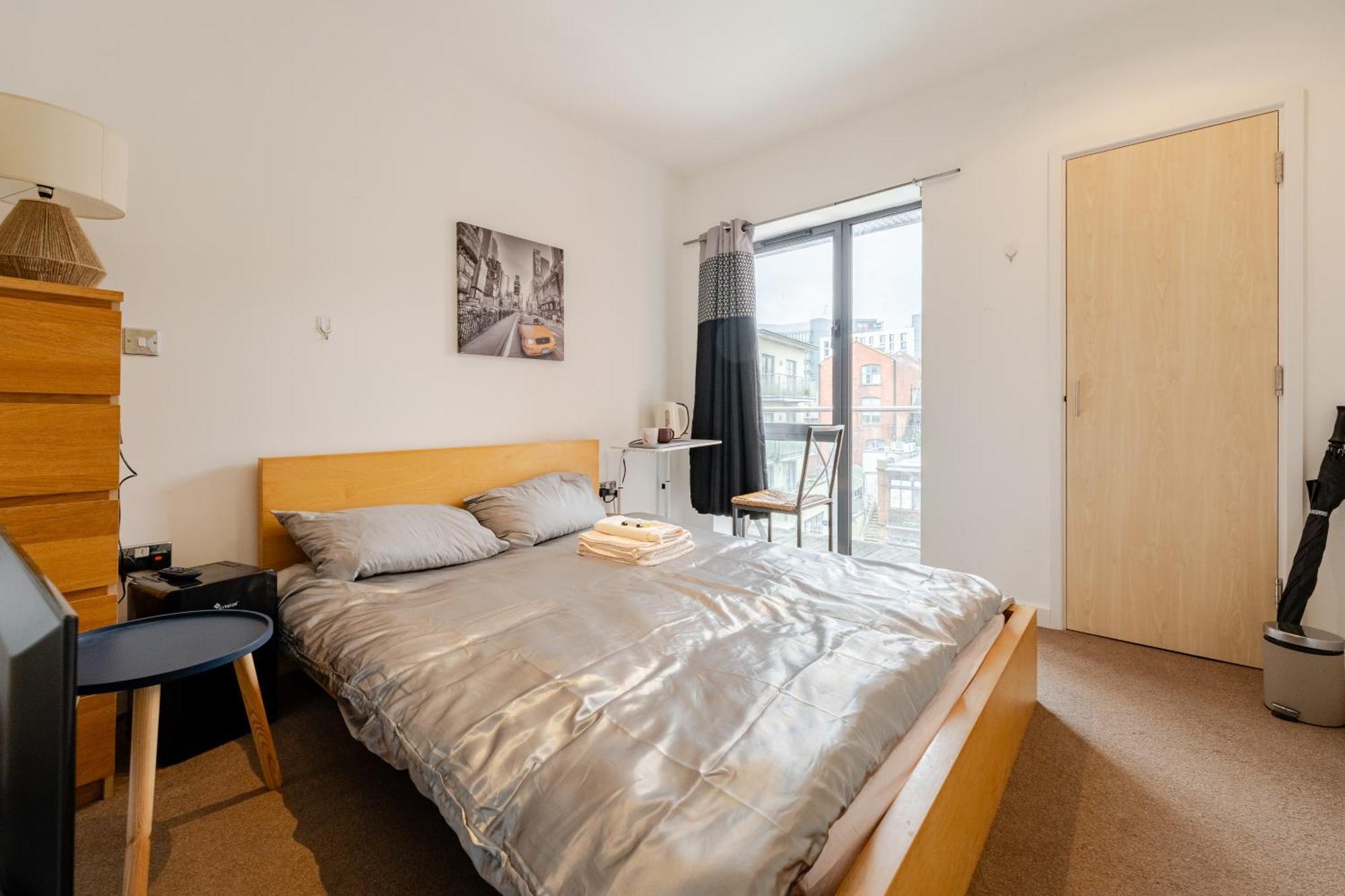 Room In Cardiff City Center - Swiftstay Exterior foto
